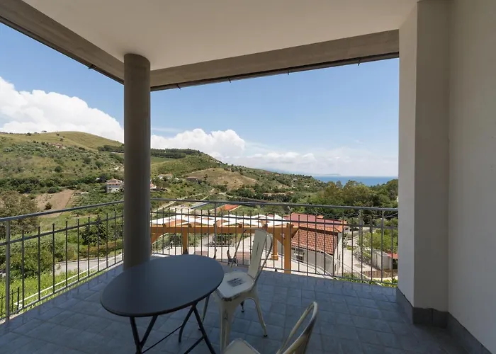 Pioppi Alojamento de Acomodação e Pequeno-almoço Pollica